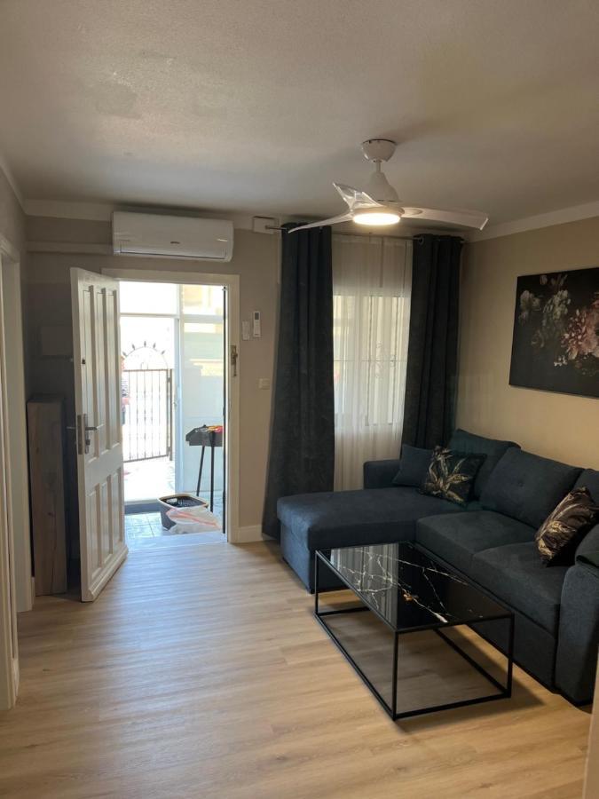 Appartement Villa-Celine 또레비에하 외부 사진